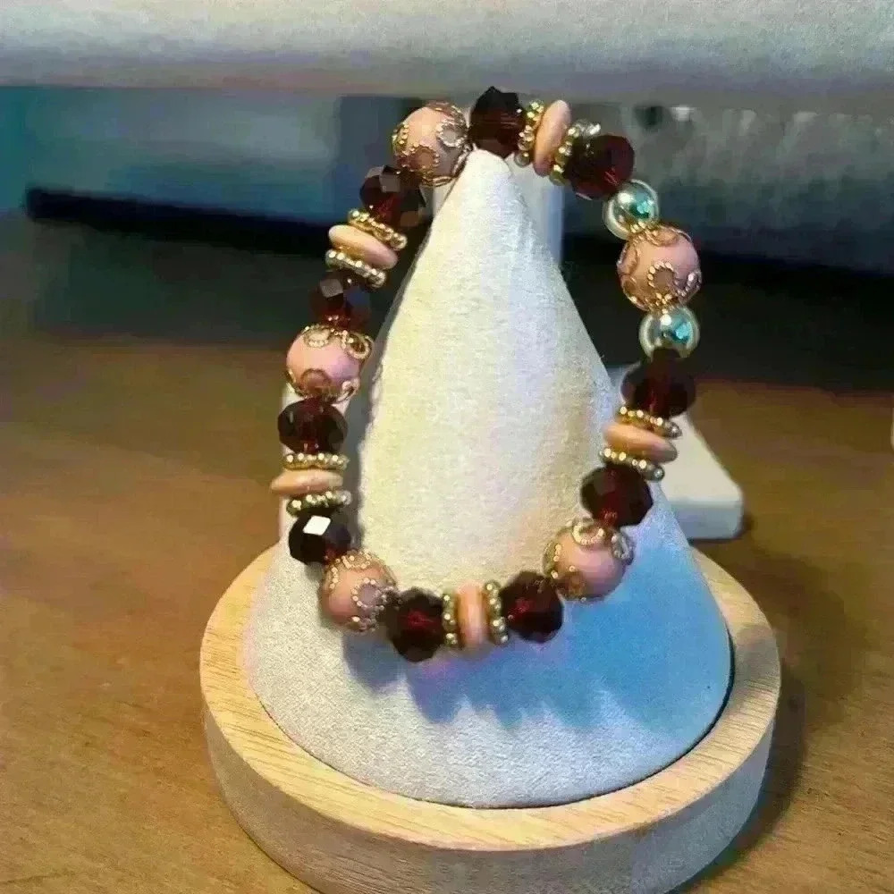 Vintage Crystal and Beaded Stretch Bracelet with Gold Tone